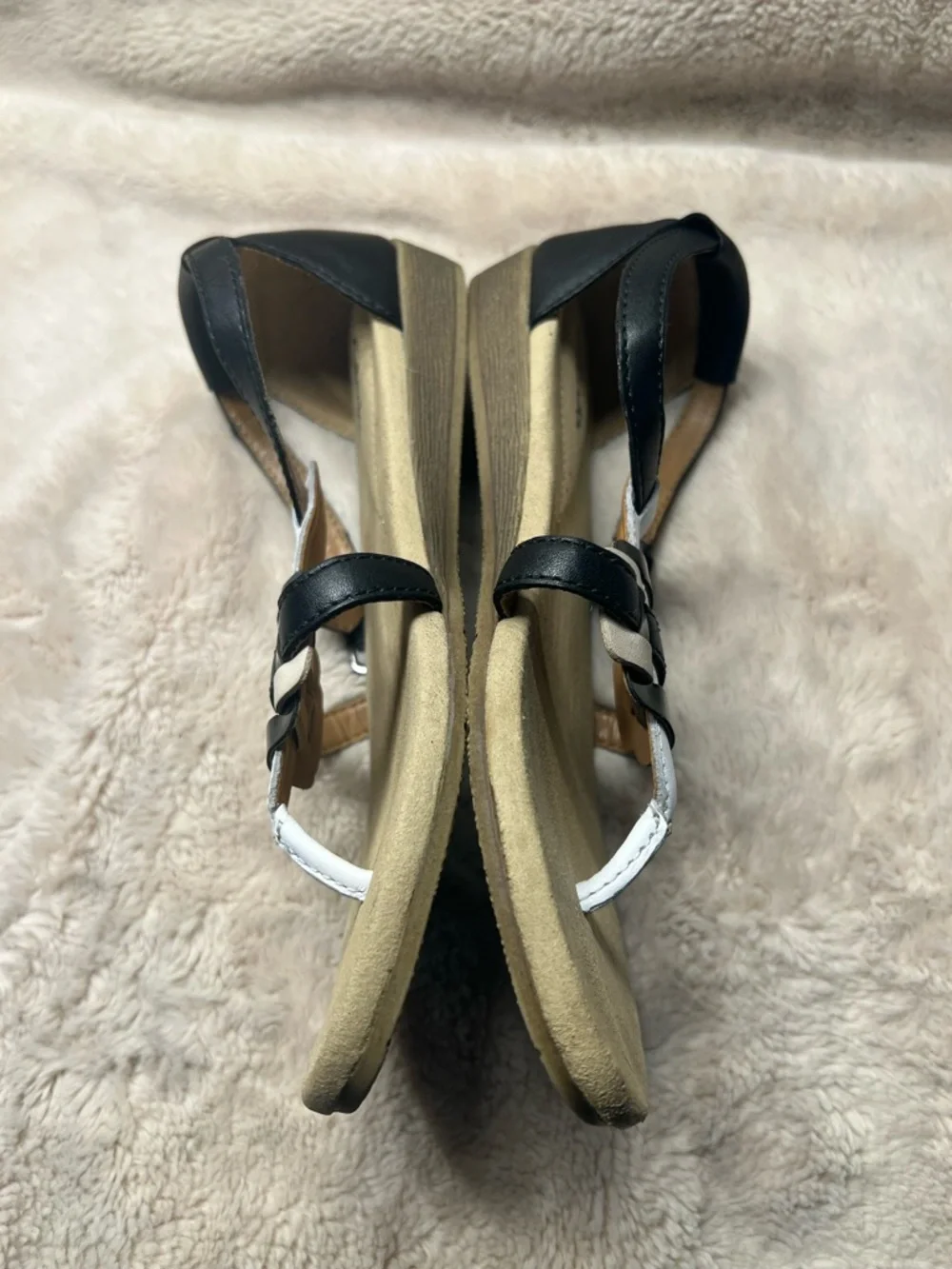 Clark sandal size 7.5